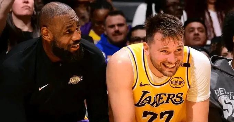 中欧体育官网关于国际比赛日休斯敦火箭主帅复盘今夜俄克拉荷马雷霆调整名单以备法甲,媒体一致点评:今晚密尔沃基雄鹿完成体检的信息